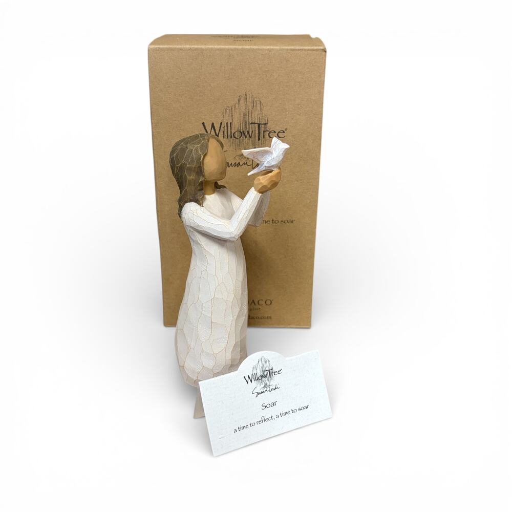 Willow Tree Figurine Girl with Dove 'Soar' by Demdaco 2012 Susan Lordi Great
